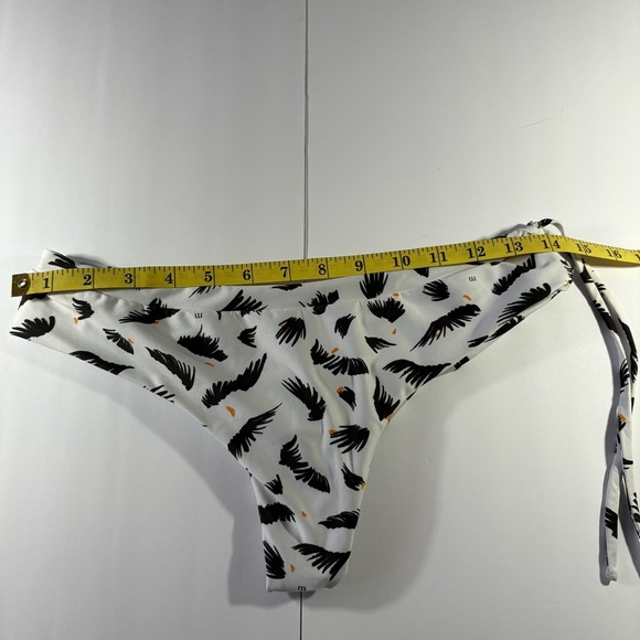 Morena Swim Bottoms White Black Bird Wing Brazilian Thong Scrunched Back L Bikin - Picture 9 of 10
